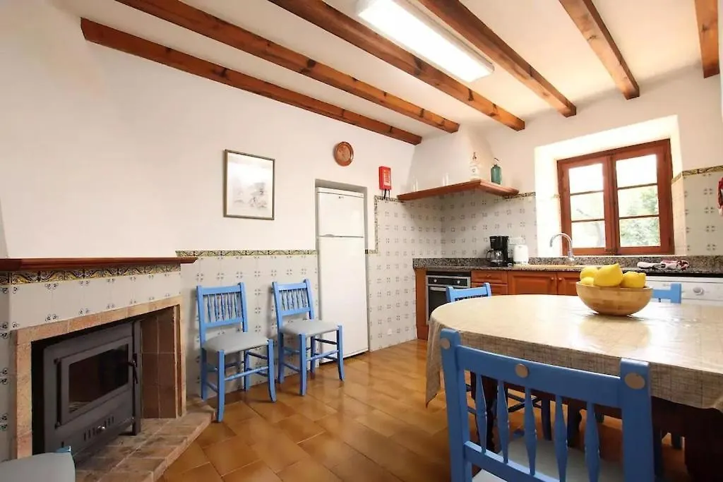 Villa Lovely Mallorquin Farmhouse In Pollensa By Renthousing