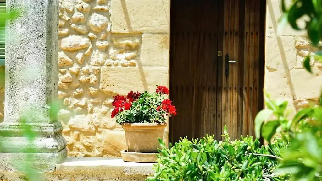 Villa Lovely Mallorquin Farmhouse In Pollensa By Renthousing Spanien
